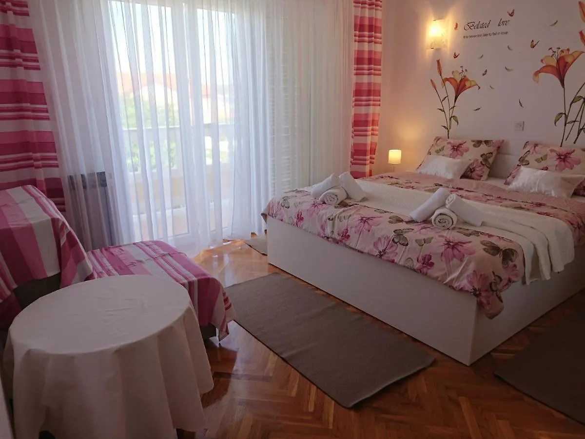 Apartmani Sonja Barbat na Rabu Lägenhet
